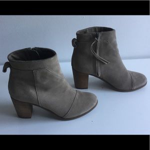 Toms ankle heel booties